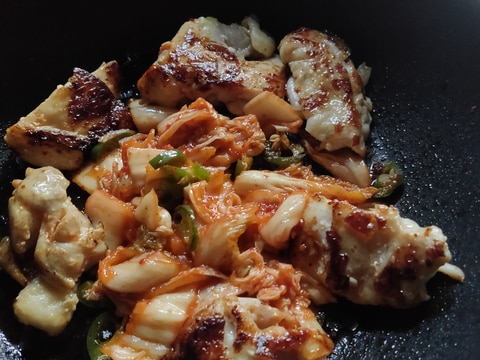 鶏もも肉のハラペーニョキムチ炒め!